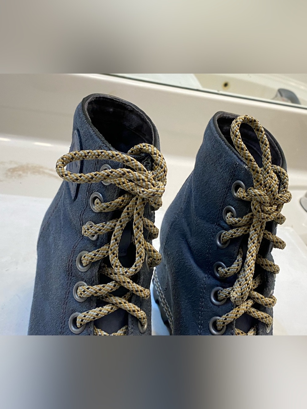 SOREL Women’s 1964 premium wedge boot size 8.5M great condition good bottoms - Picture 9 of 12